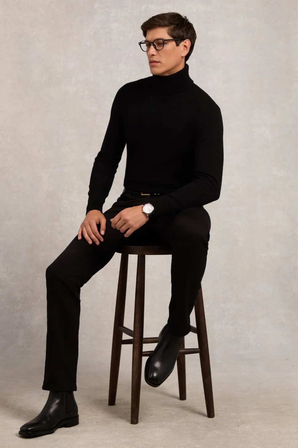 Fine Roll Neck Knit