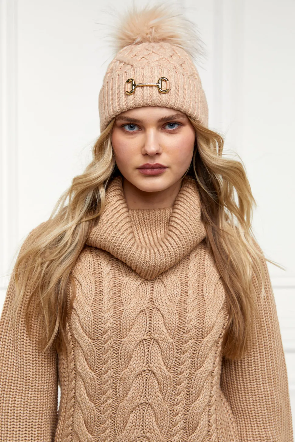 Horsebit Bobble Hat