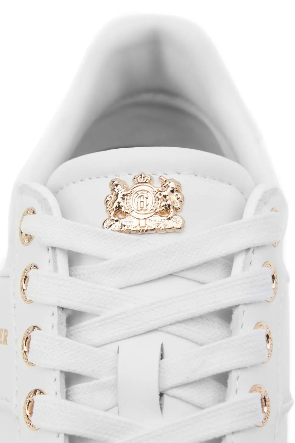 Knightsbridge Court Trainer
