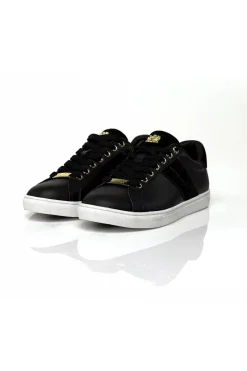 Knightsbridge Court Trainer