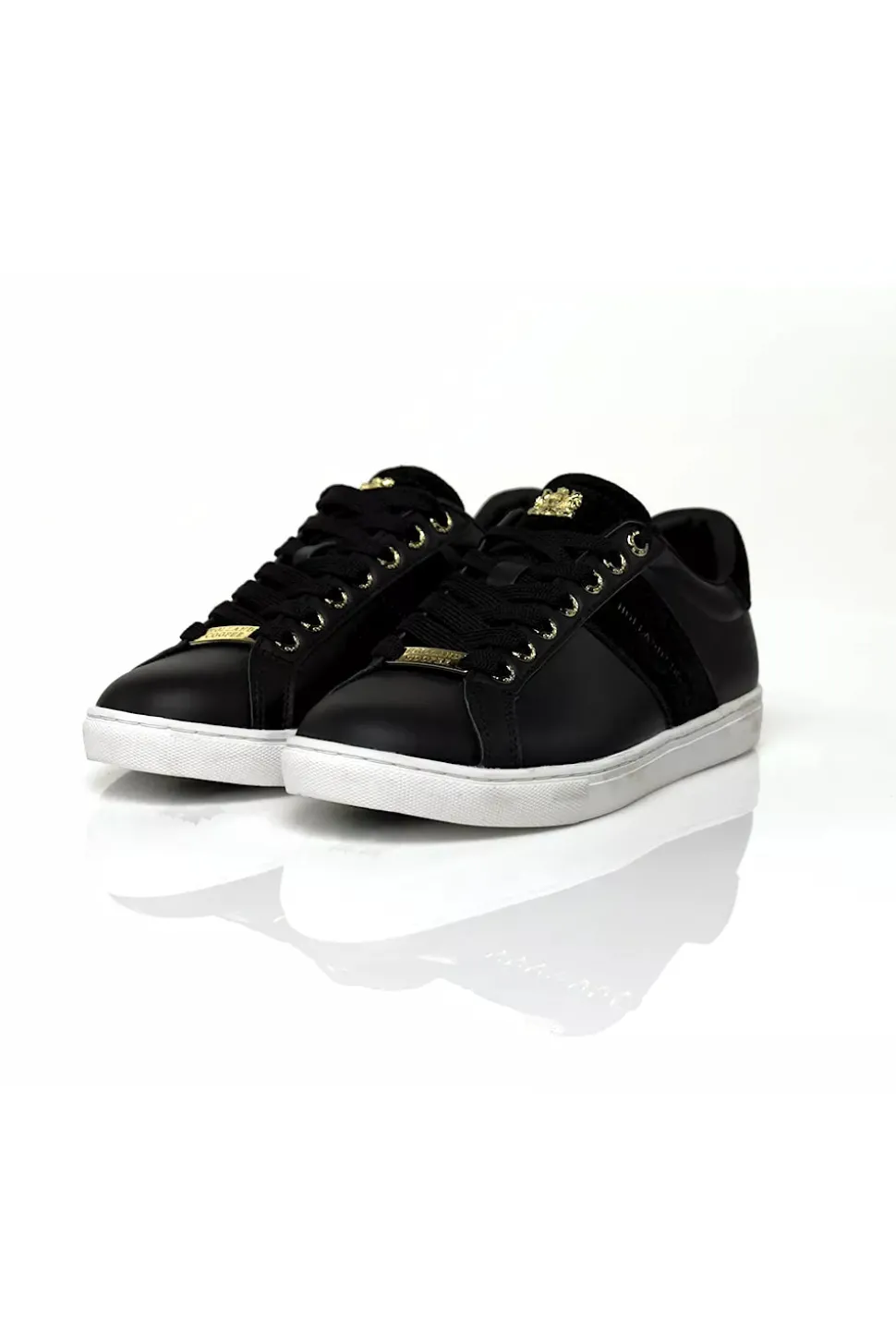Knightsbridge Court Trainer