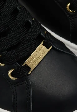 Knightsbridge Court Trainer