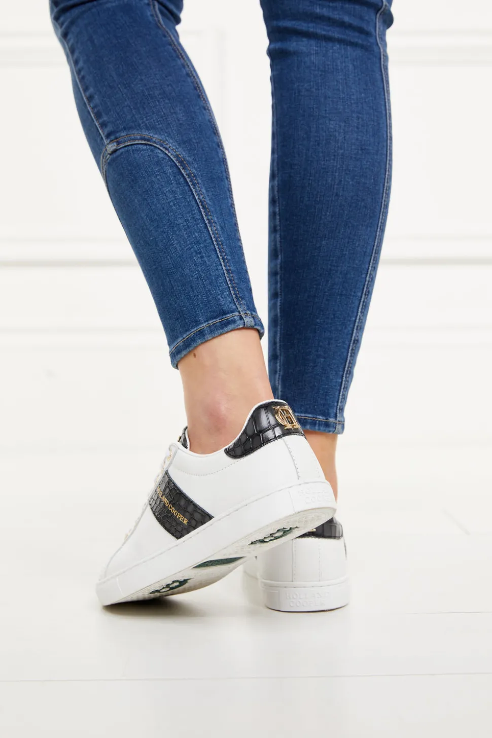 Knightsbridge Court Trainer