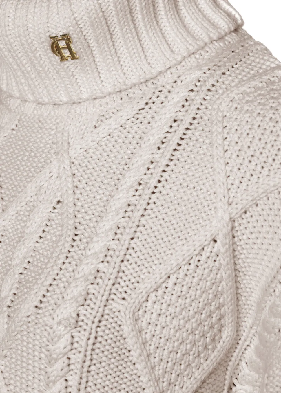 Noveli Cable Knit