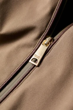 One-Size Lightweight Waterproof Coat
