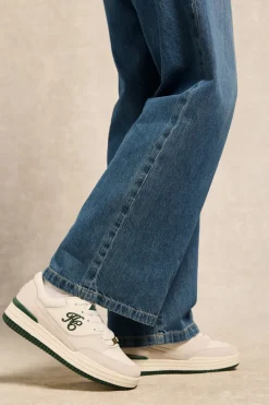 Retro Trainer