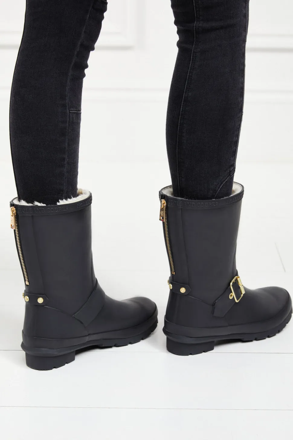 Sherpa Lined Chelsea Wellington